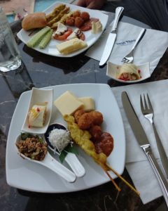 【パタヤ ホテル】高級　デュシタニ パタヤ　Dusit Thani Pattaya　その2　クラブラウンジ