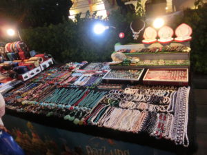 【パタヤ  買い物　おすすめ】セントラルフェスティバルの夜店で楽しいお買い物！