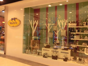 【パタヤ お土産 人気】タイ に行ったら　やっぱりお土産はNaRaYa（ナラヤ）でしょ