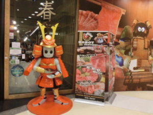 パタヤ グルメ ロボットレストラン！　春（hajime）