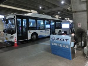 スワンナプーム国際空港からドンムアン空港への移動　無料のシャトルバスあります
